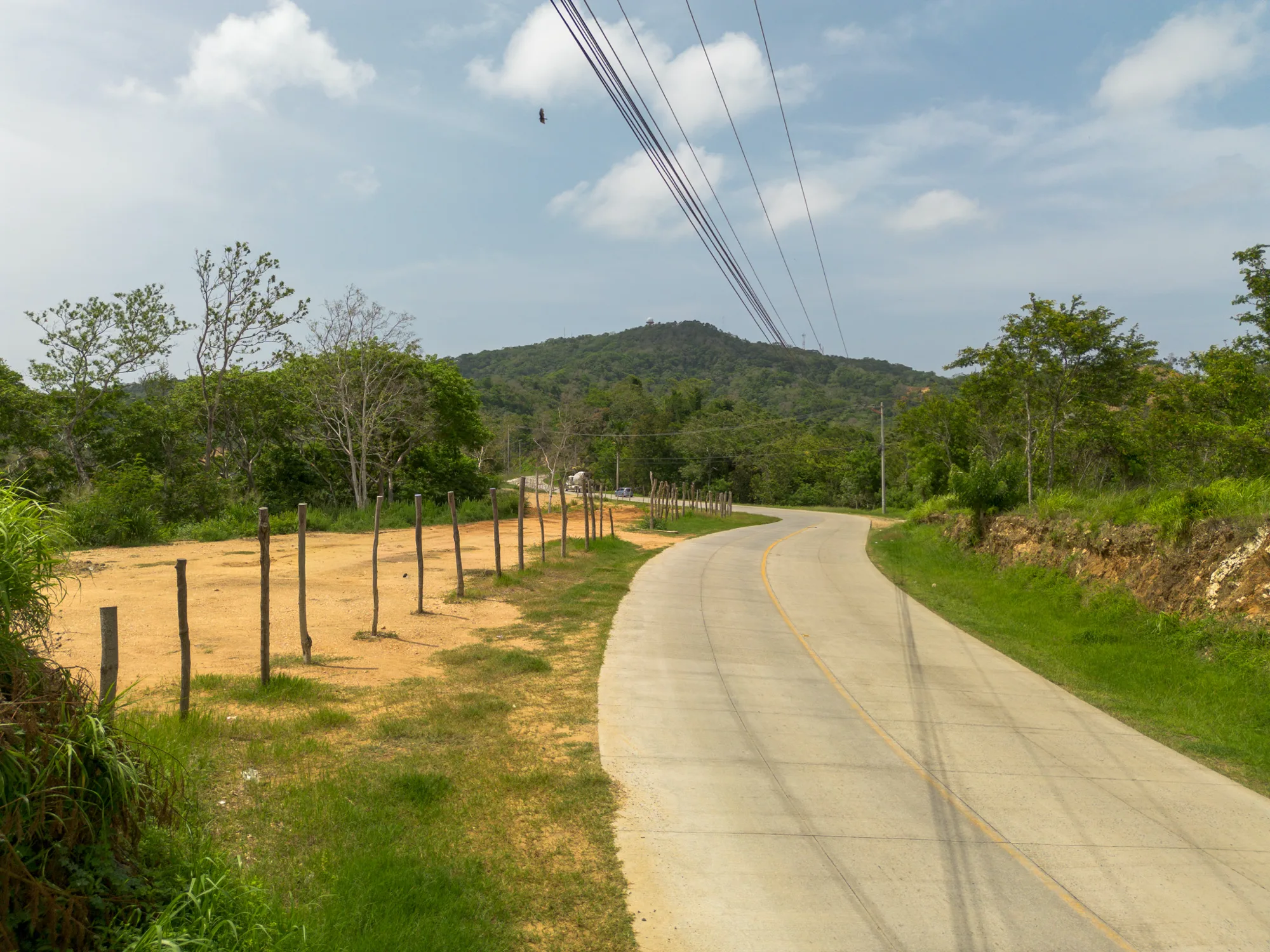 Man O War Cay, 1 Acre Roadside Lot — exterior photo 5 of 10