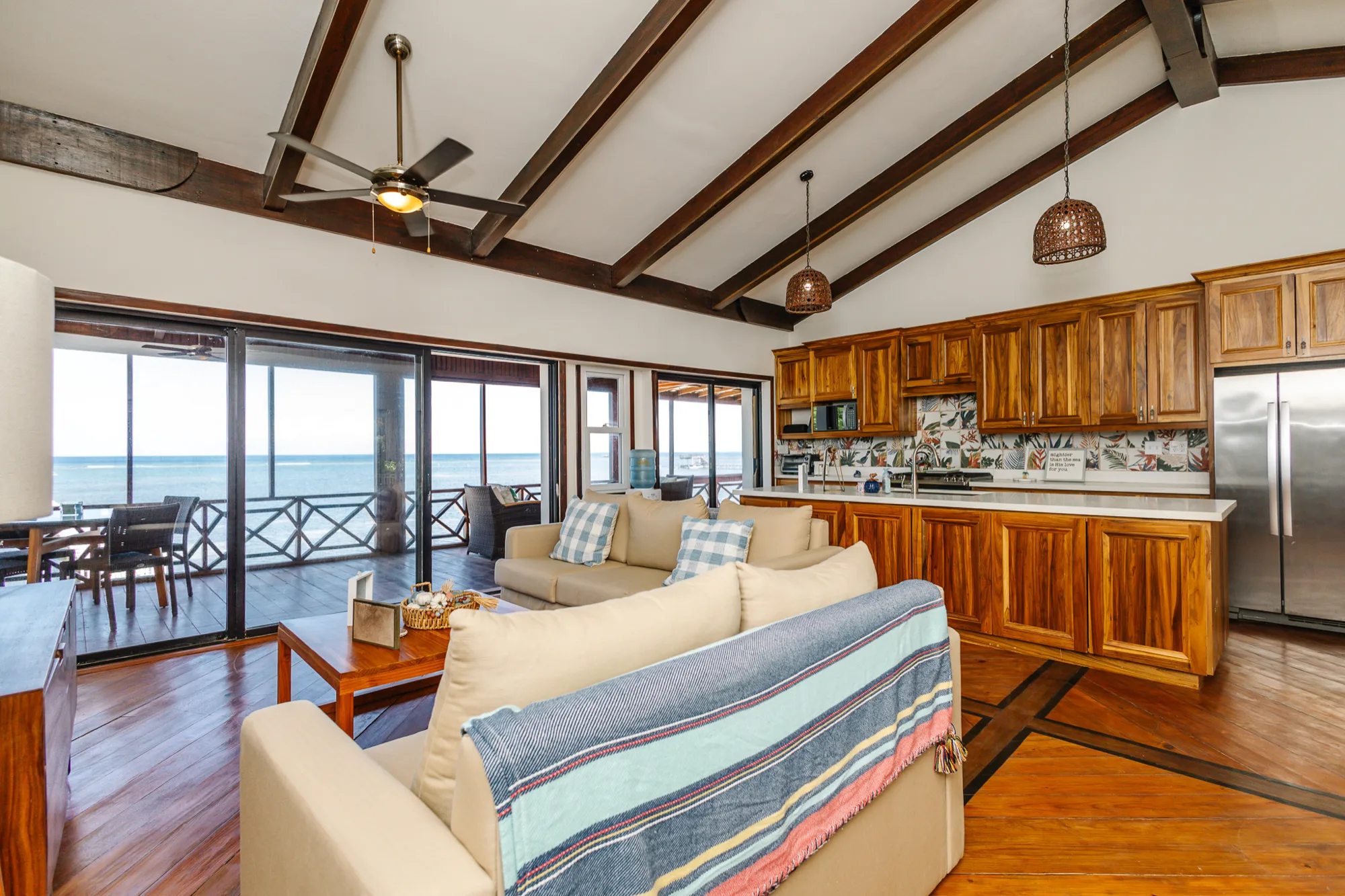 Beachfront Living & Income Retreat — interior photo 23 of 37